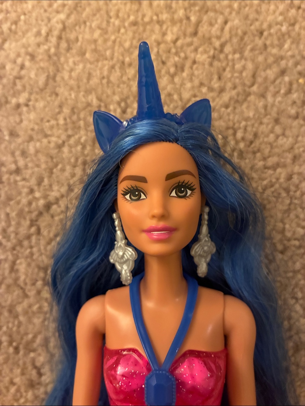 Mattel Barbie’s 65th Anniversary - Alicorn Doll - Picture 3 of 12